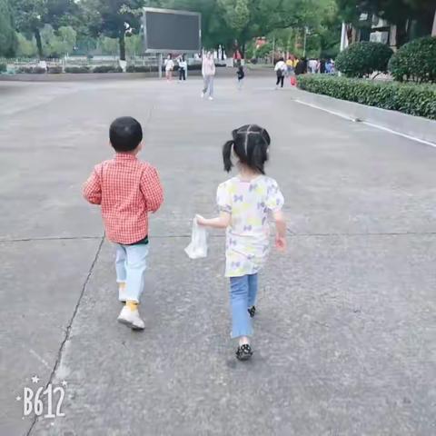 唯美童年，放飞梦想--童乐幼儿园、城中幼儿园“庆六一”文艺晚会活动报到