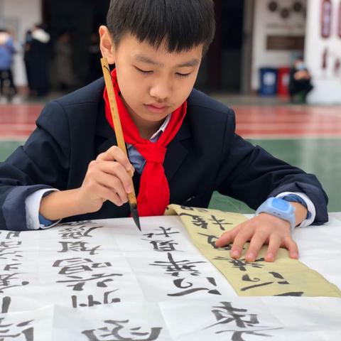 翰墨飘香暖寒冬 书润异彩沁满园——大司巷小学五（6）班书法比赛小记