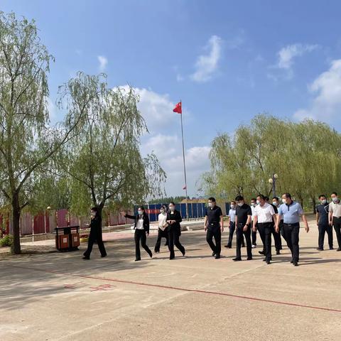 正风肃纪促发展  砥砺前行谱新篇——县委领导莅临红旗镇中学检查工作