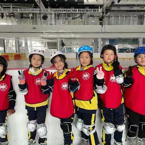 🎊香二五台山路302班  🎊  🎉🎉🎉滑冰嘉年华🎉🎉🎉