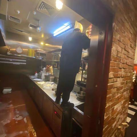 万达鸭房大扫除