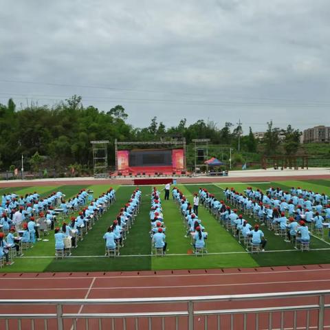 墨妙笔精闪彩光 含仁怀义正能量 ------仁义镇中第二届"墨香"杯校园文化艺术节（副本）