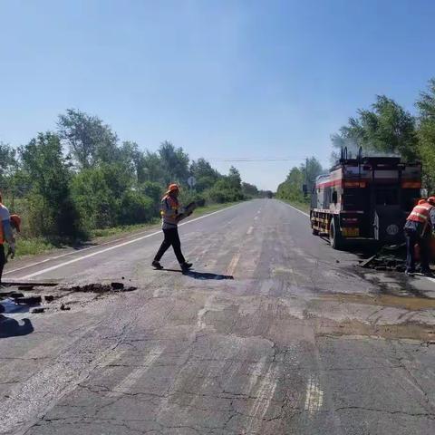 牙四路修补坑槽