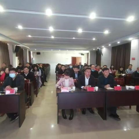 “走出去”，先进经验“学回来”----湘东区教育考察团赴上高县学习取经