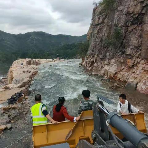 卫辉市公路事业发展中心为山区道路“保驾护航”