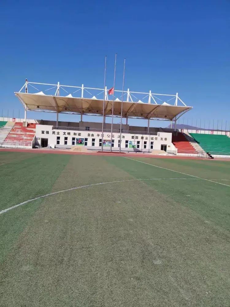 抗击疫情  缅怀先烈  记宽城三中清明节祭奠活动