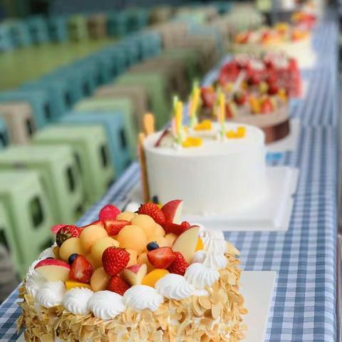 “快乐童年，你我相伴”—苗苗江南幼儿园集体生日会🎂🎂