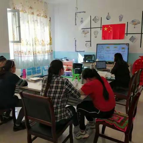 克孜勒库都克幼儿园＂共同进步，共同提升＂教师培训