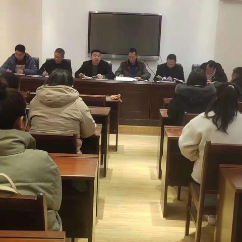 堡子坝小学召开“三抓三促”行动动员部署会议