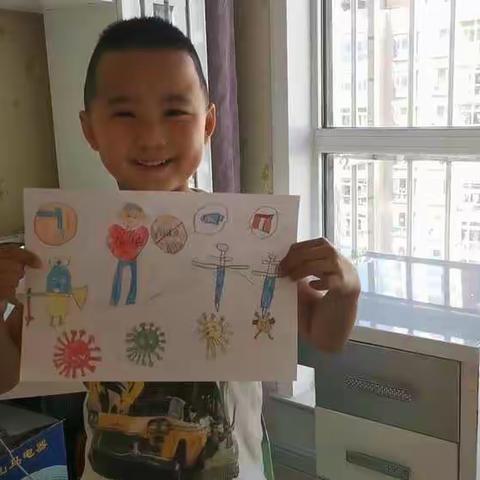 疫情影响不能出门，小伙在家照样学习