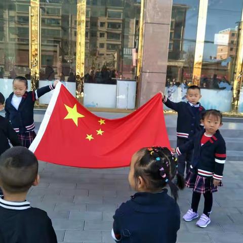 童梦幼儿园小班宝贝们一周的快乐时光，爸爸妈妈你们看看我在幼儿园是不是很乖呀！