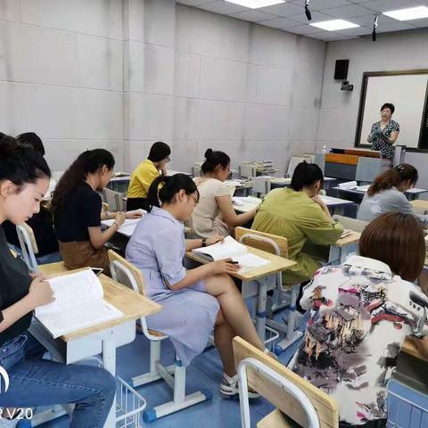 凝聚集体智慧，静待满园花开——莱山区官庄小学集体备课活动纪实