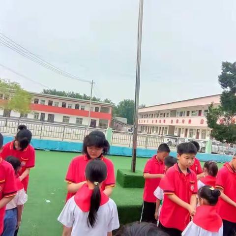 “喜迎二十大，争做好队员”——遂平县槐树乡霍庄小学少先队新队员入队仪式