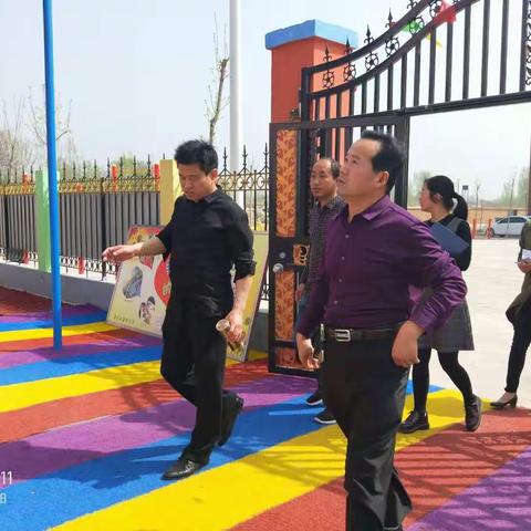 县学前管理中心领导来濮城镇检查指导学前教育工作