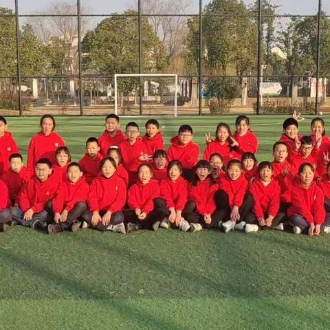 新年首秀《站在新一年的起点》                     ——510中队风采展示