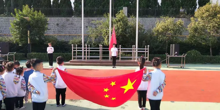 我为祖国绘彩画