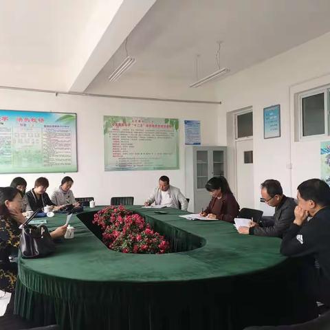 涞源县教师发展中心到北石佛乡中心小学检查指导工作