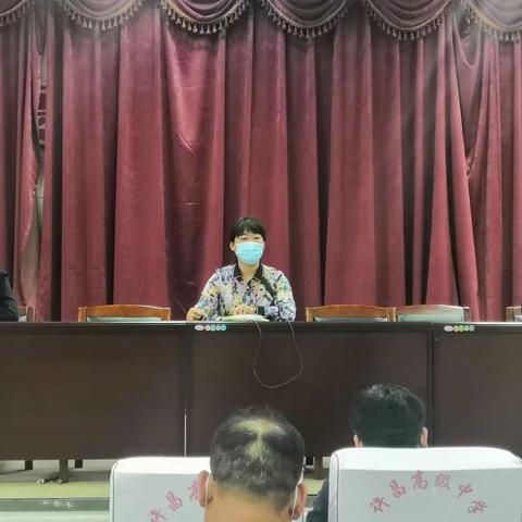 许昌高中建安大道校区党支部召开“学党章党规、强责任担当”主题党日活动