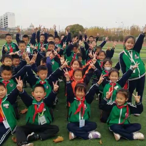 我们是快乐的大家庭