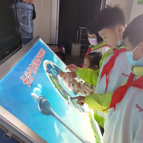 长治市实验中学西校区（二十中）二年级九班“走进气象世界，探索自然奥秘”社会实践活动