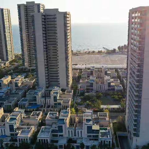 整个湾中最挨近海边的打卡小区 早上海风叫醒    黄昏步行沙滩看日落