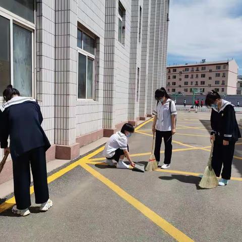 幼师143班值周总结