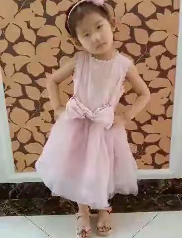 曙光幼儿园祝所有小朋友六一儿童节快乐