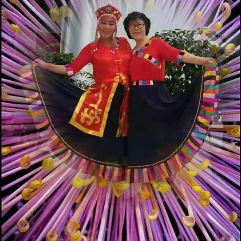 夕阳正红，感悟人生。2O18，IO，22，湖南湘西文化艺术节