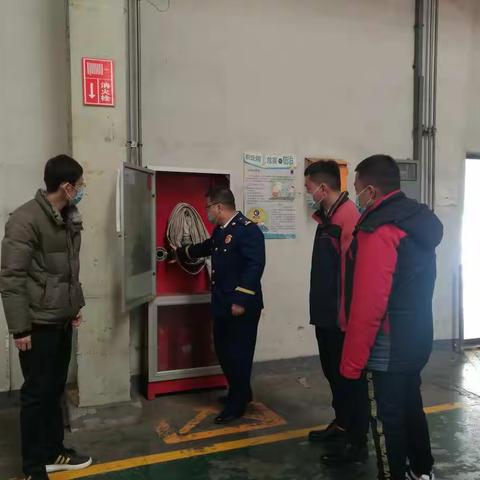 春节期间装备制造产业园服务中心组成联合检查组深入园区重点企业开展安全生产、疫情防控检查工作