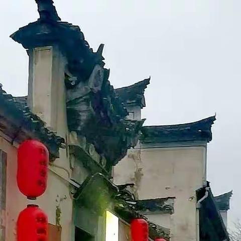 雨雪绵绵飘西递