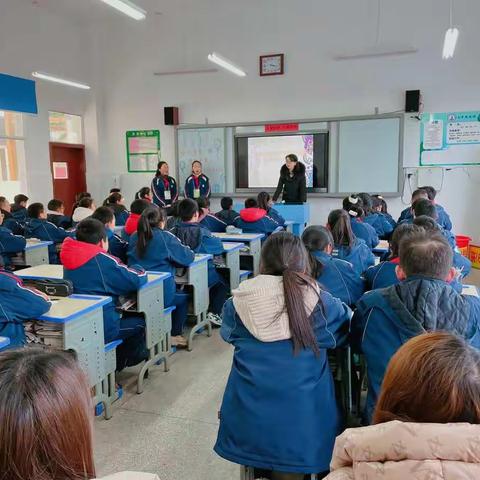 曾都区实验中学学生养成(行为习惯)教育座谈会