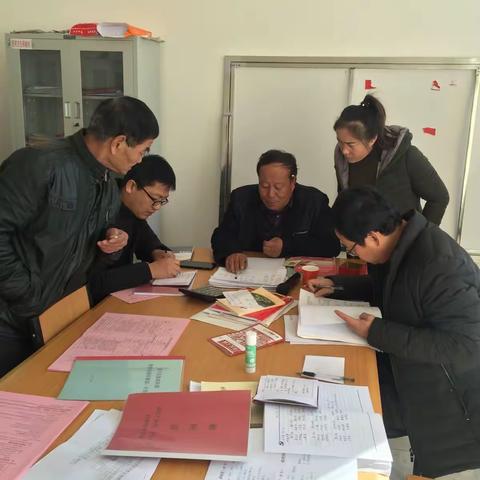 奔跑在脱贫攻坚第一线       ——县委组织部驻沟洞村工作队