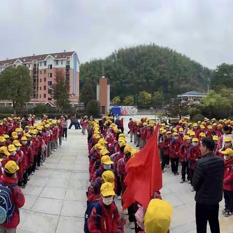 “禁毒正当时，防范于少年”——记梅溪小学三年级“走进禁毒教育基地”实践活动