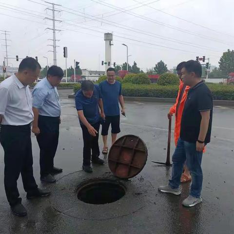 漯河经历入汛来首次大范围强降雨考验 我市内涝防汛专班加紧城市排水防涝工作