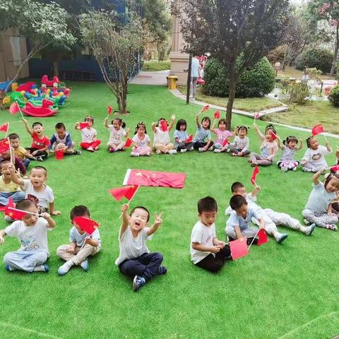 与国同庆🇨🇳、与家同在🏡  小一班欢乐“双节”记