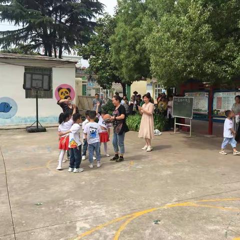 潦河镇潦东小学校迎“六一”系列活动