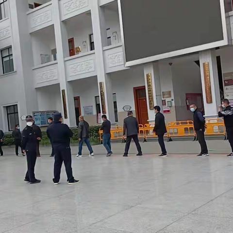 参加核酸检测应急演练