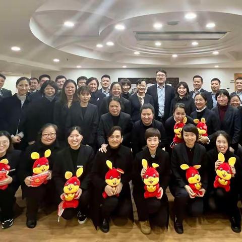 鼓楼支行凝心聚力争第一 储蓄存款站上百亿大关