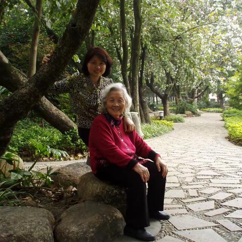 难忘儿时的新衣