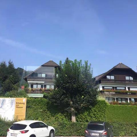 奥地利风景如画的哈尔施塔特小镇