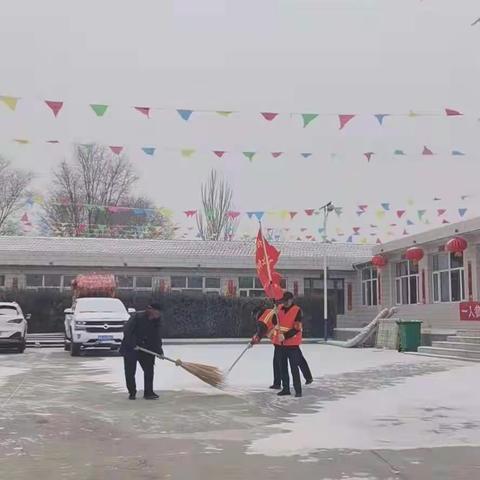 【相约冬奥—扛红旗，当先锋，宣化区在行动】江家屯镇各村支部开展清雪活动