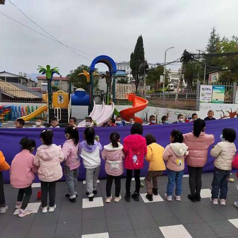 安宁市禄脿幼儿园大二班活动周记（10.17—10.21）