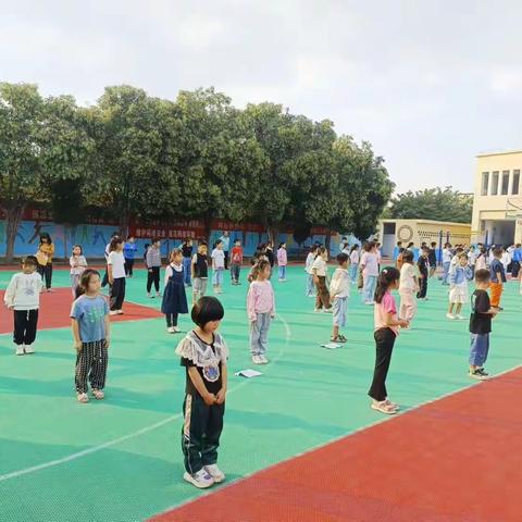 “金秋九月天，风华满课堂”——记常岭小学公开课活动