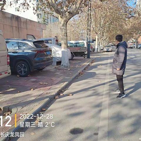 区城管执法局开展园区市政道路清扫保洁专项督导检查