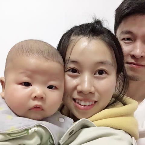 我陪你慢慢长大，你陪我慢慢变老
