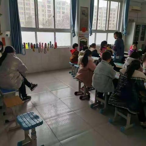 新村镇新村完全小学一三班智慧阅读字趣课程开课了
