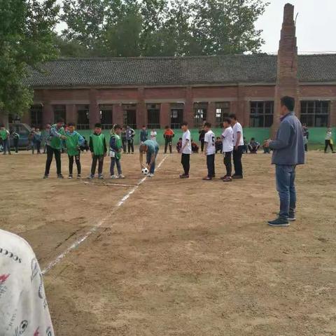 梁村小学第二届“校长杯”足球比赛开赛