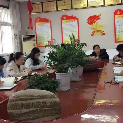 潜心磨课，凸显集体智慧——记安福寺小学数学组教研活动（副本）