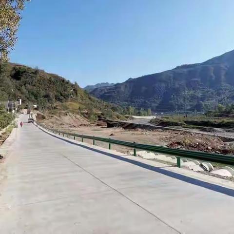 “爱心帮扶显真情，点滴关怀暖人心”