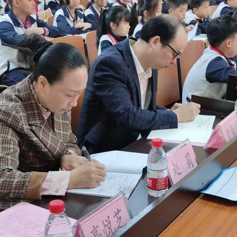 聚焦课堂教学   提升教学实效——记紫金县中小学教坛新秀、教学能手、学科带头人、名师等骨干教师入校指导活动